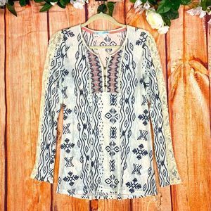 Maurices Lacey Tribal Embroidered Blouse Ac17CR1
